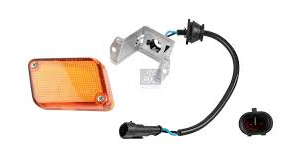 FEU DE GABARIT LATERAL DROIT CAISSON MARCHE PIED IVECO EUROTRAKKER