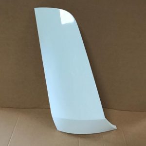 DEFLECTEUR EXTERIEUR DROIT MERCEDES ACTROS MP4 CABINE BIG/GIGA SPACE - PEINT EN BLANC ARTIK 9147