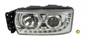 PHARE AVANT GAUCHE OPTION LED VENDU SANS MODULE DE COMMANDE ET SANS LE BALLAST IVECO EUROCARGO APRES 2014