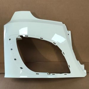 ENTOURAGE DE PHARE DAF XF 106 EURO 6 DROIT SERIE 1 ET SERIE 2 A PARTIR DE 2018 POUR MODELE AVEC BAVETTE CAOUTCHOUC - PEINT EN BLANC DAF H3279