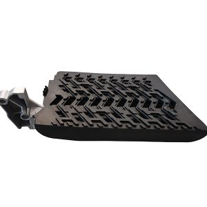 GRILLE MARCHE PIED INFÉRIEURE GAUCHE, SANS INSERT EN ALUMINIUM VOLVO FH AÉRO